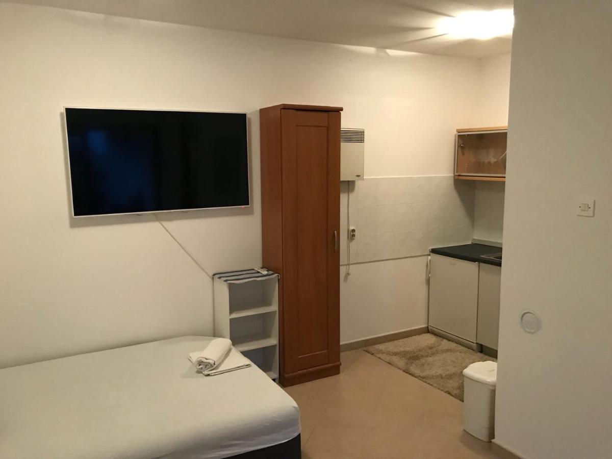 Jurisic Apartments ノヴァリャ エクステリア 写真